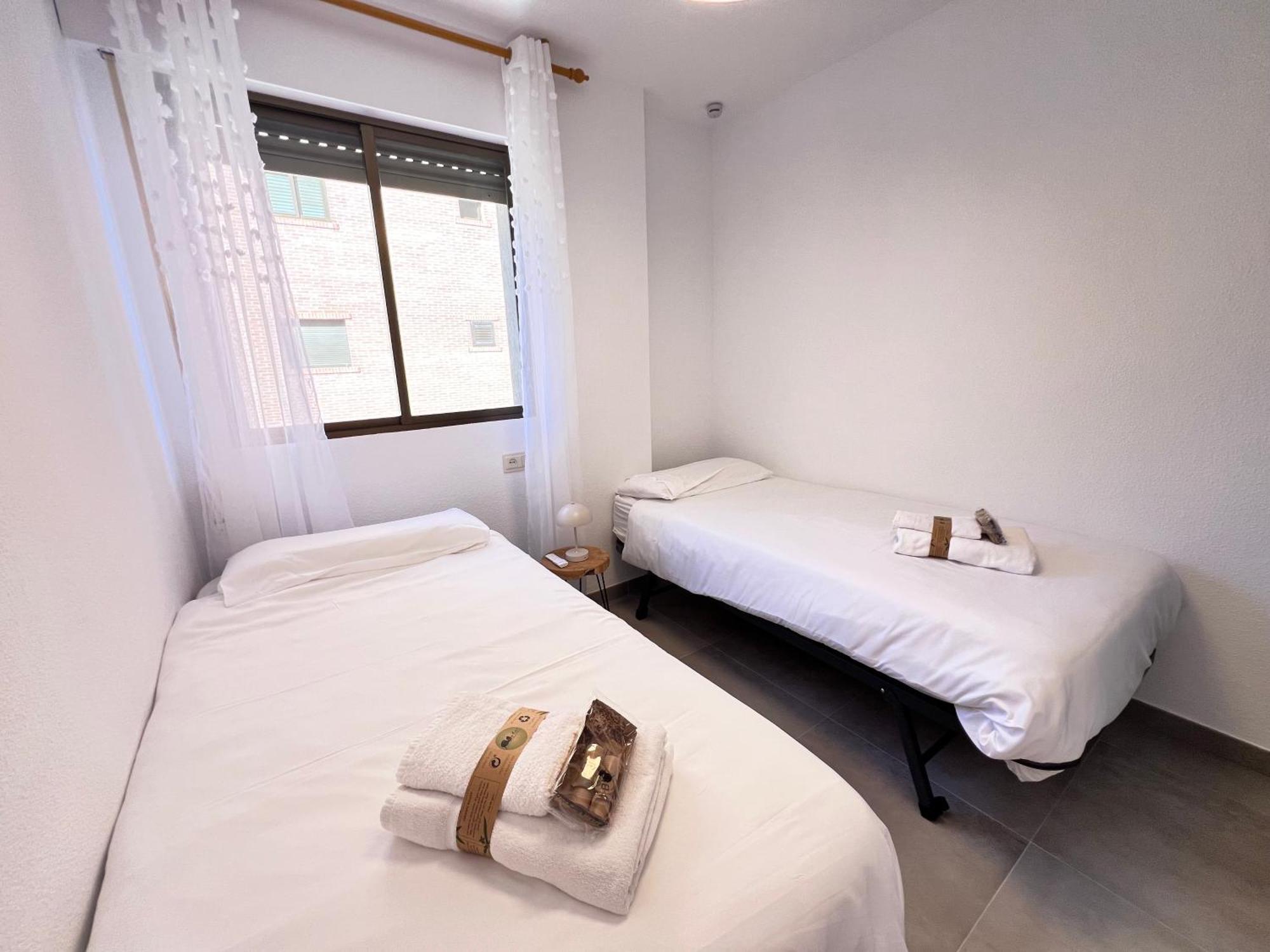 Pushe Playa Velilla Beach & Tradition 3 Almuñécar エクステリア 写真